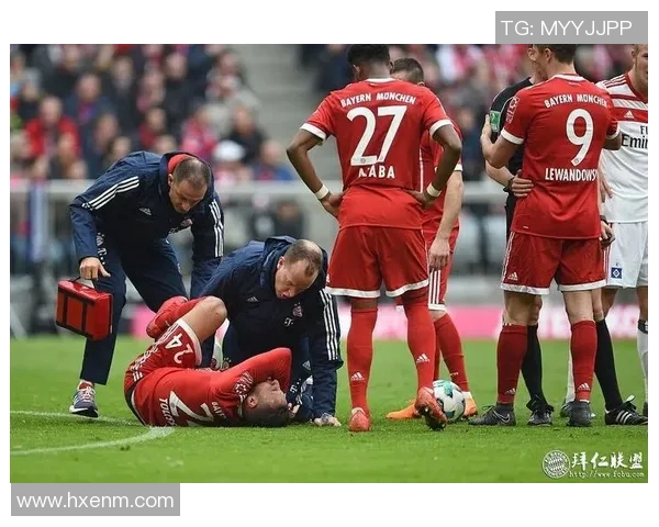 大巴黎与拜仁激战正酣比分揭晓引发球迷热议